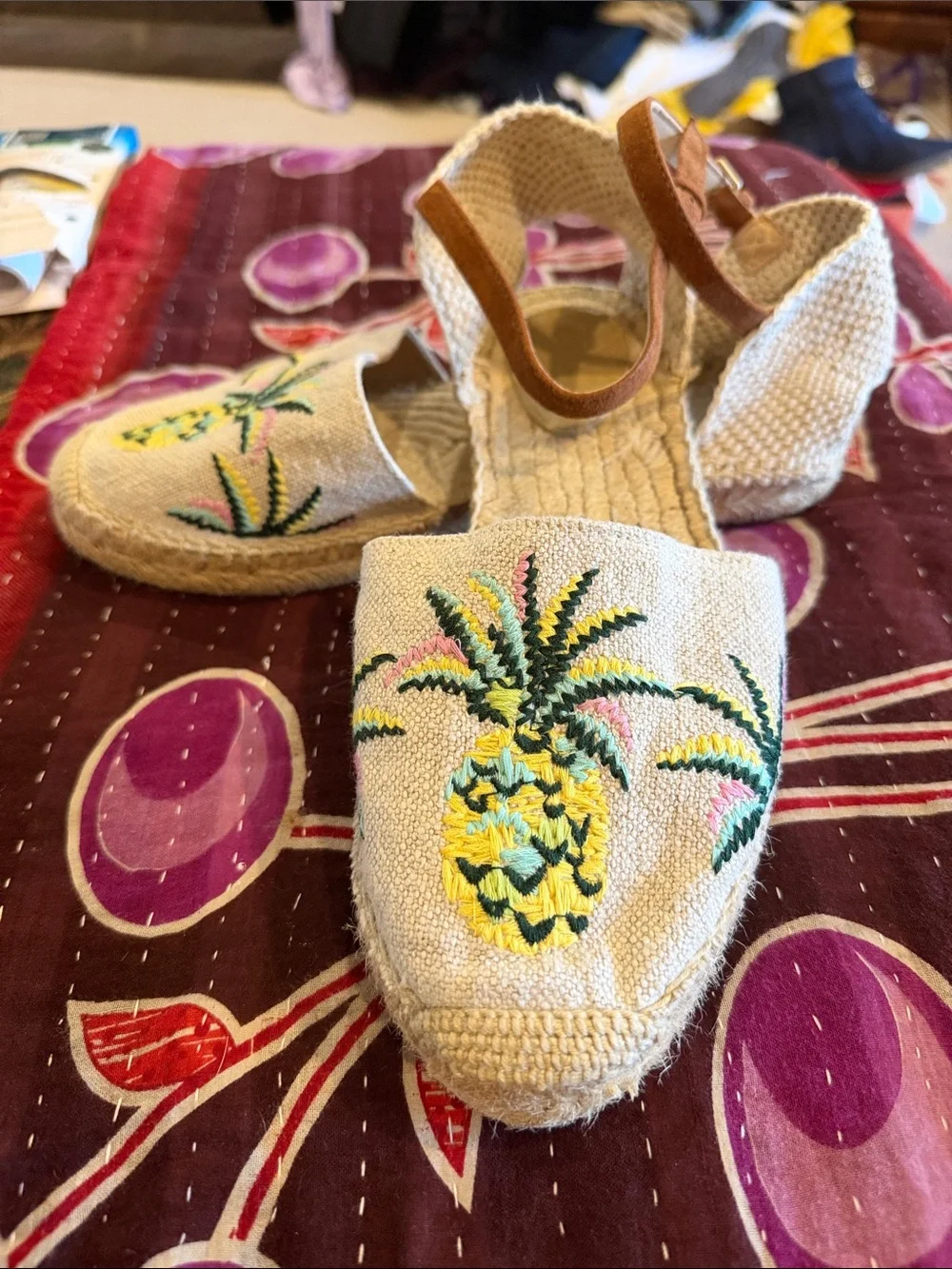 Boden Peggy Pineapple Embroidered Espadrille Sandals with Tan Strap 41